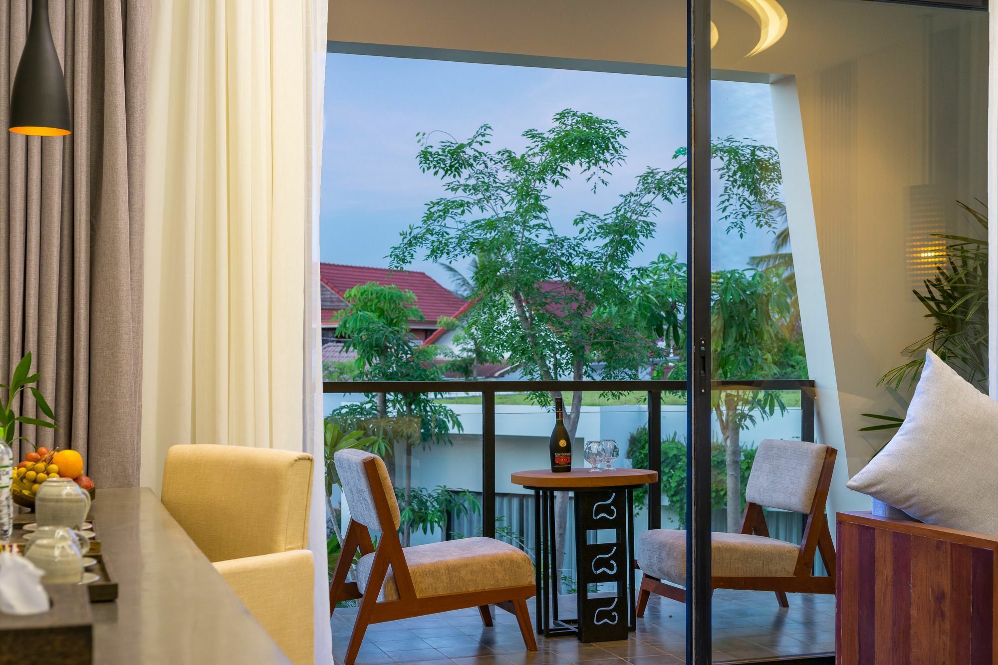 Metta & Hotel 5*