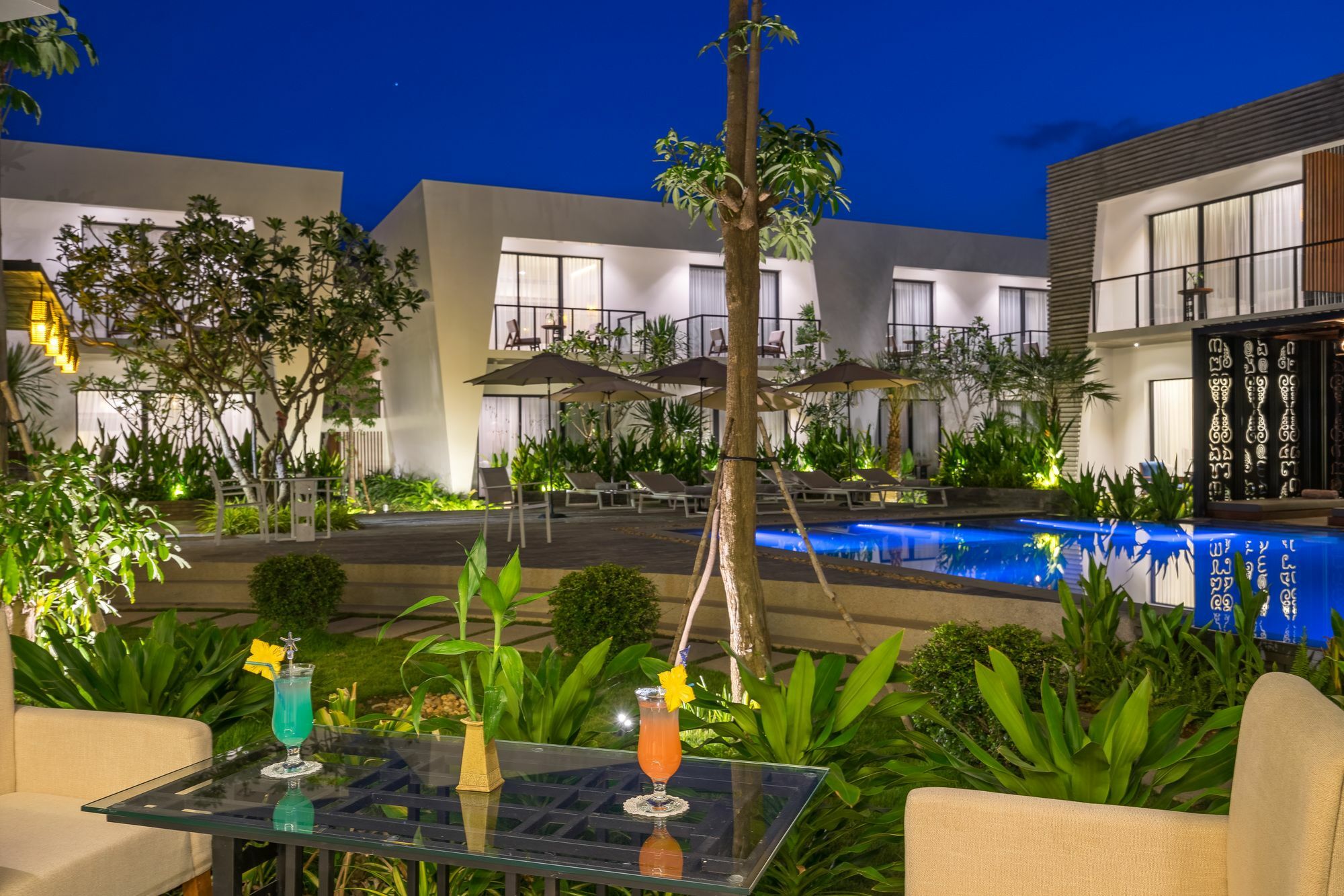 Metta & Hotel 5*