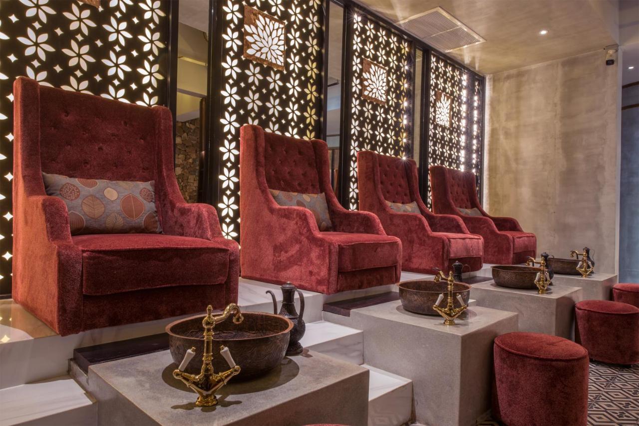 Hotel Metta & 5*